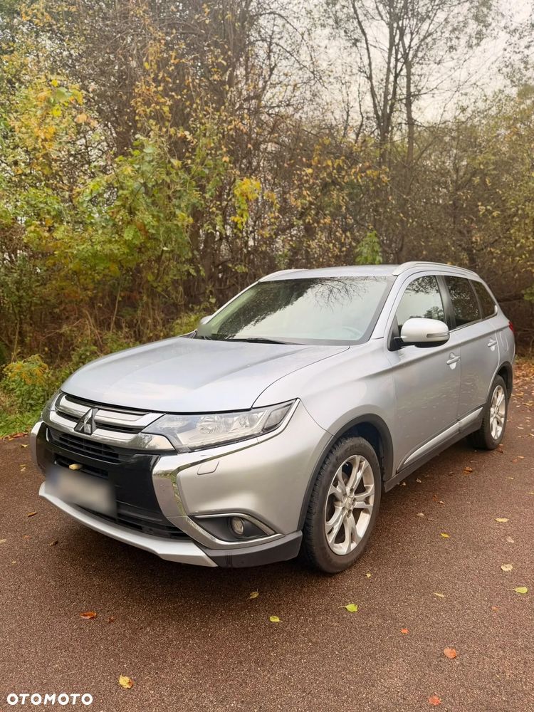 Mitsubishi Outlander - 3