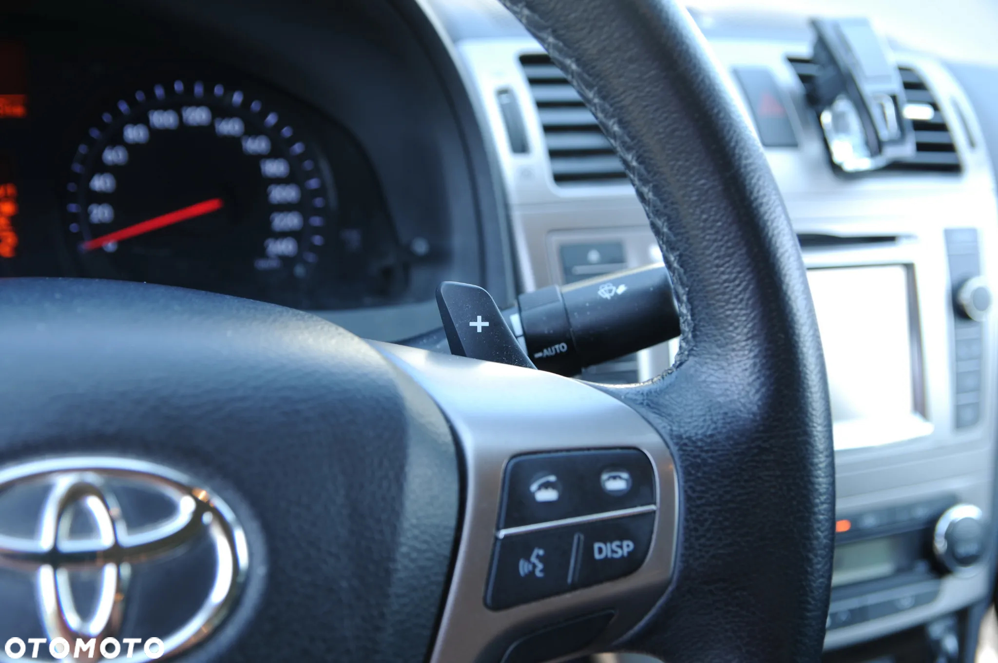 Toyota Avensis 1.8 Premium EU5 MS - 25
