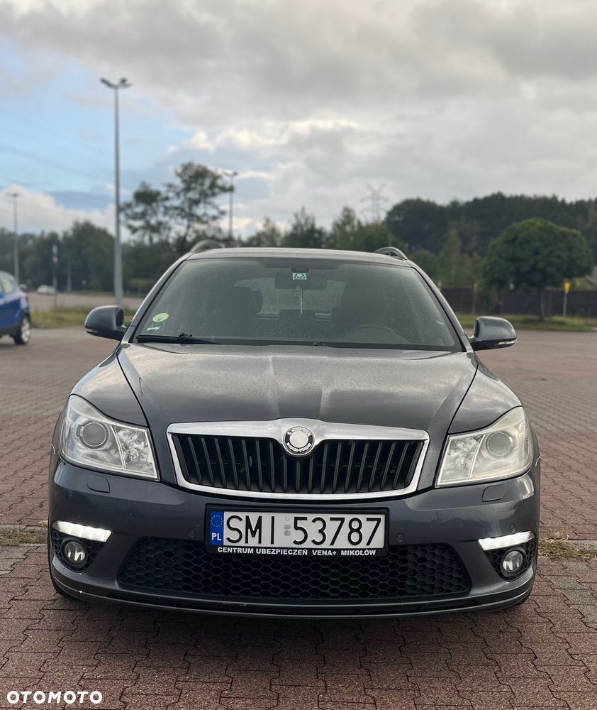 Skoda Octavia 2.0 TDI DPF RS DSG - 2