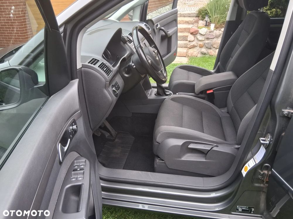 Volkswagen Touran 1.6 TDI DPF BlueMot Comfortline - 17