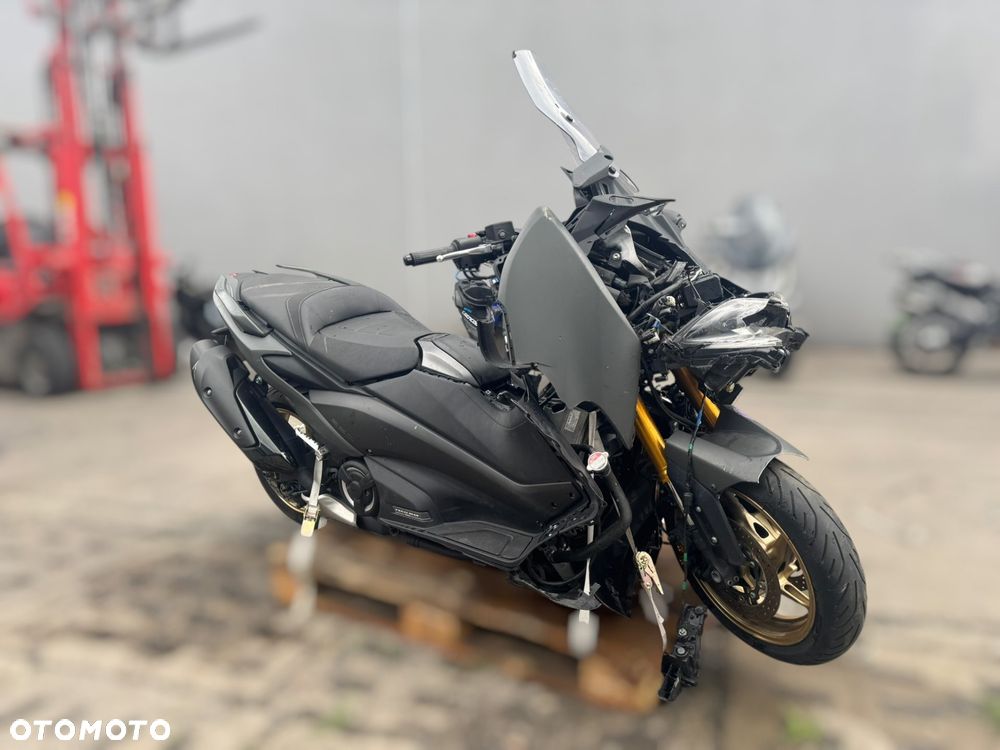 Yamaha Tmax - 1