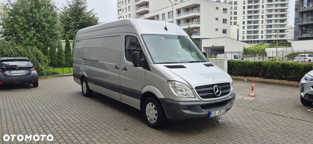 Mercedes-Benz Sprinter - 8