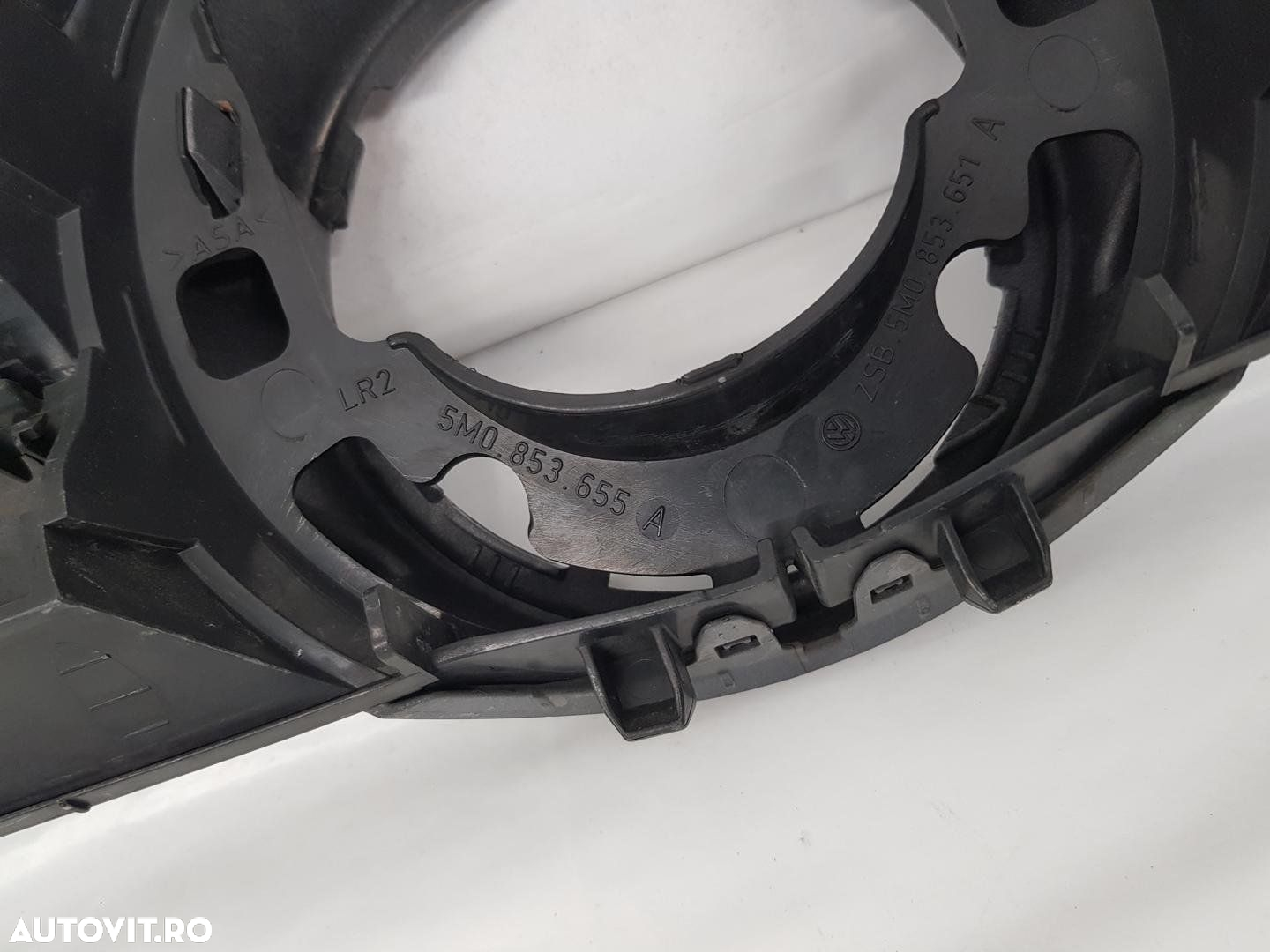 Grila radiator VW Golf 5 Plus dupa 2005 - 7