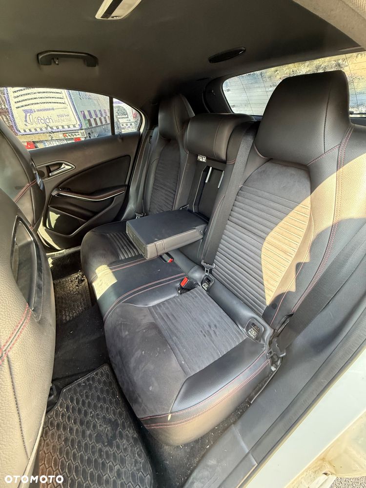 Mercedes-Benz Klasa A 180 CDI (BlueEFFICIENCY) 7G-DCT AMG Sport - 9