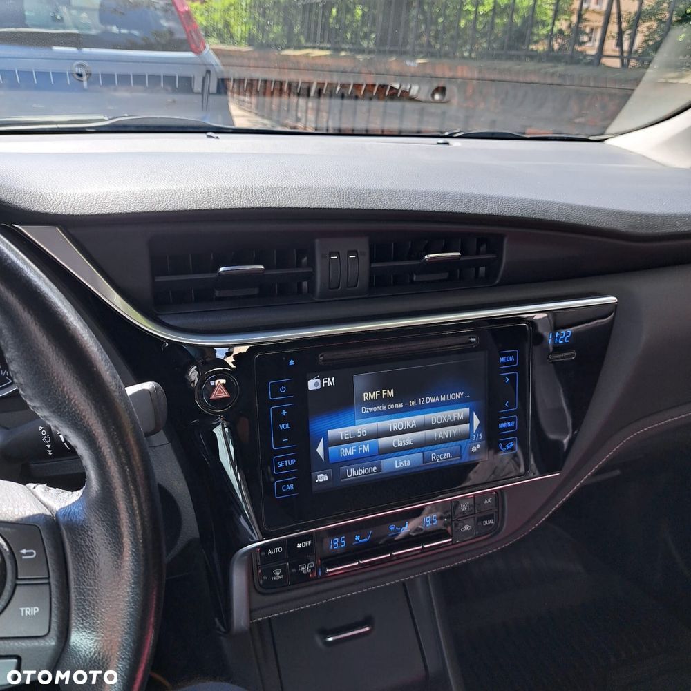 Toyota Corolla 1.6 Comfort - 1