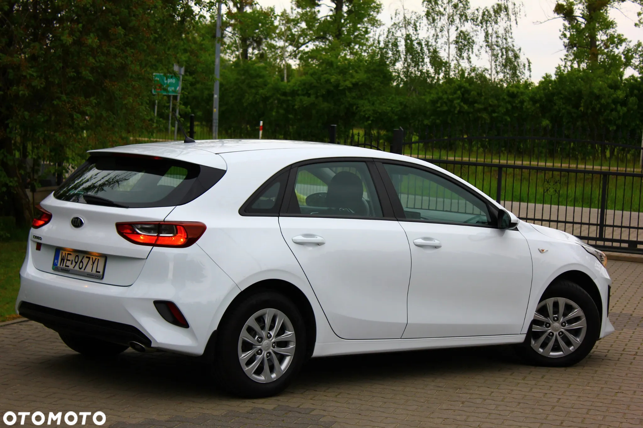 Kia Ceed 1.6 CRDi SCR S - 12