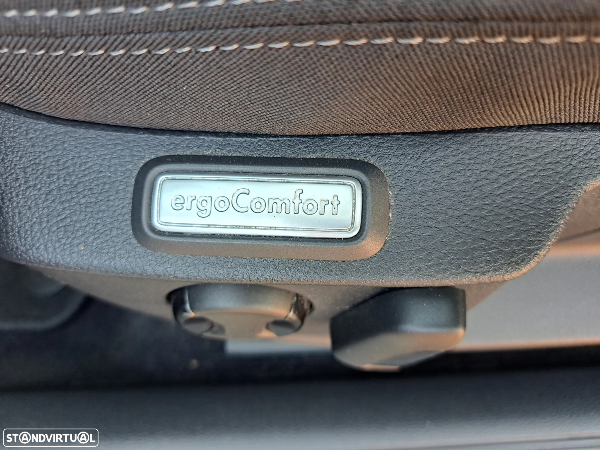 VW Passat Variant 1.6 TDI Highline - 13