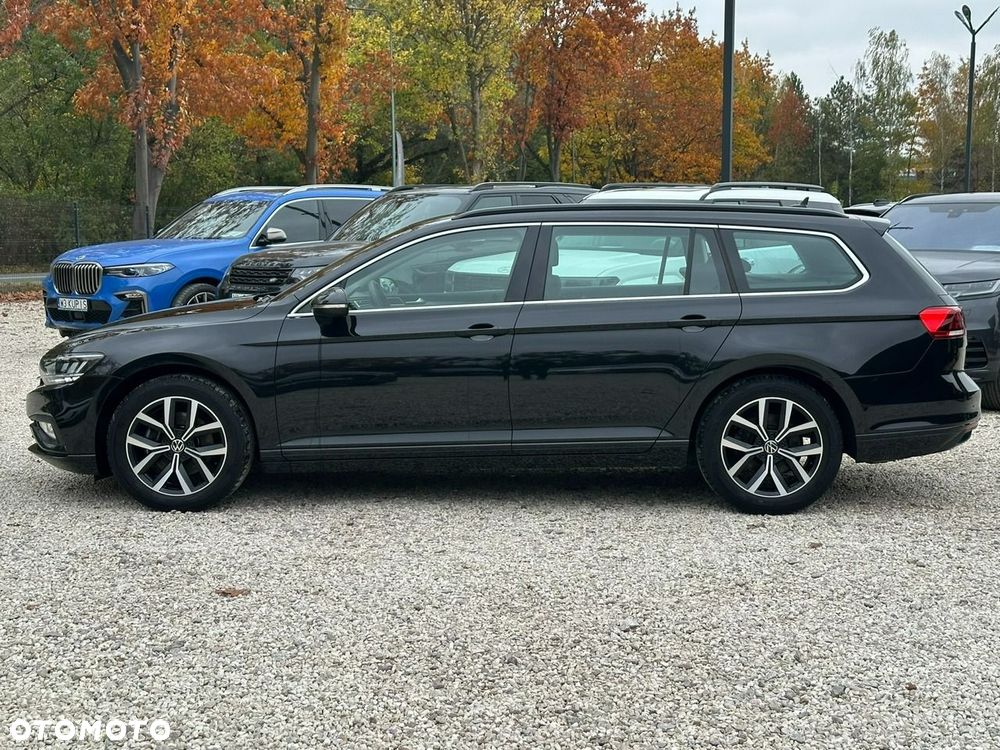 Volkswagen Passat - 4