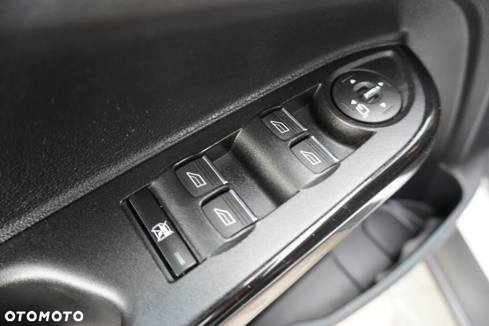 Ford B-MAX 1.6 TDCi SYNC Edition - 29