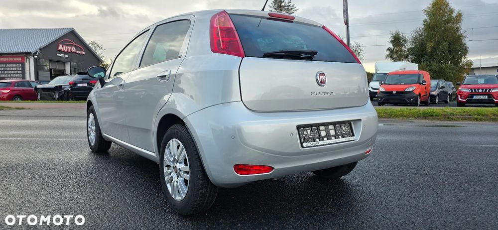 Fiat Punto 1.2 Young - 12