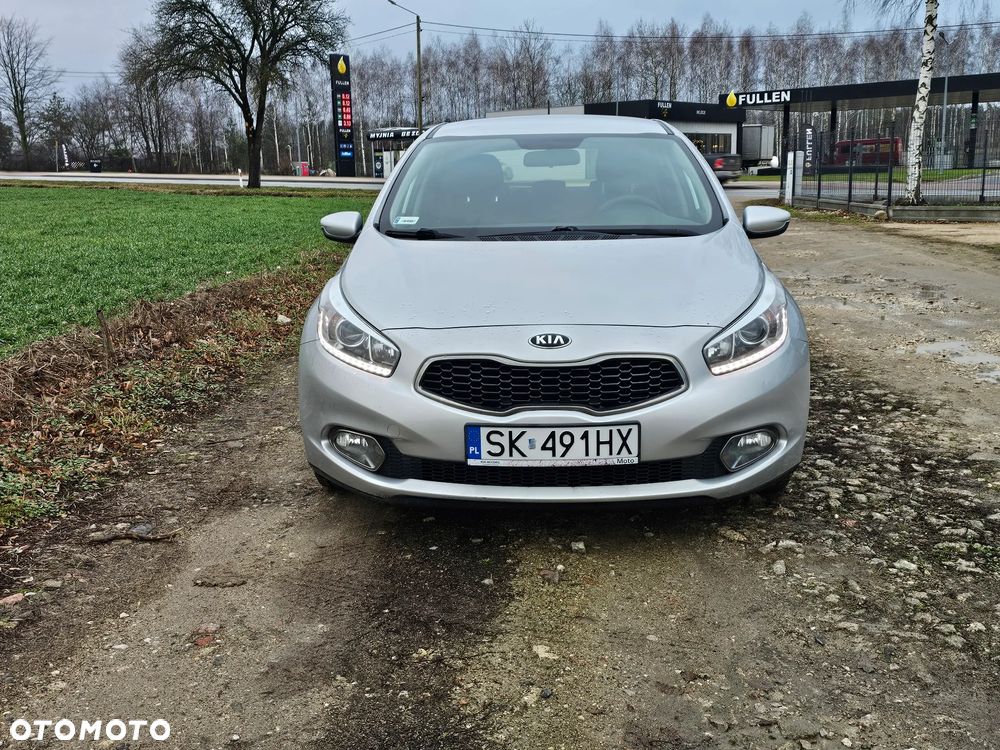 Kia Ceed Cee'd 1.4 L - 8