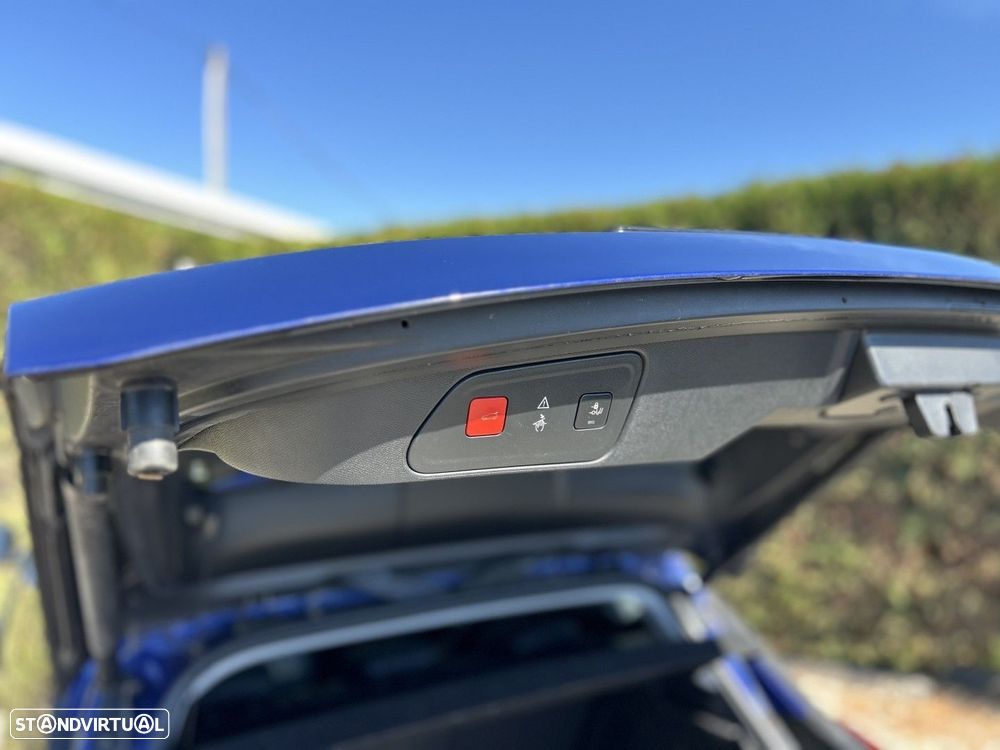 Peugeot 3008 1.2 PureTech Allure EAT8 - 22