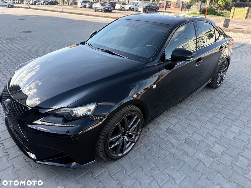 Lexus IS - 2