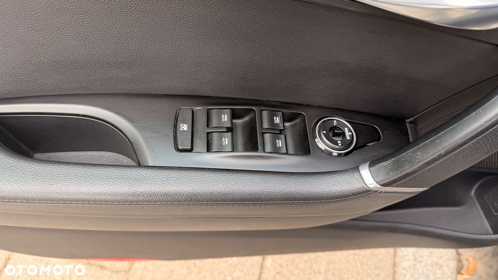 Hyundai i40 i40cw 1.7 CRDi Fifa World Cup Edition - 20