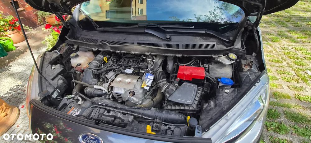 Ford Tourneo Courier - 24
