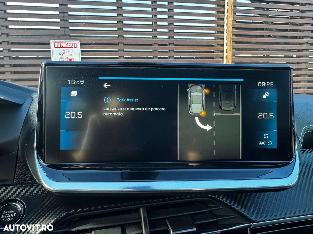 Peugeot 2008 BlueHDi 130 EAT8 GT - 32