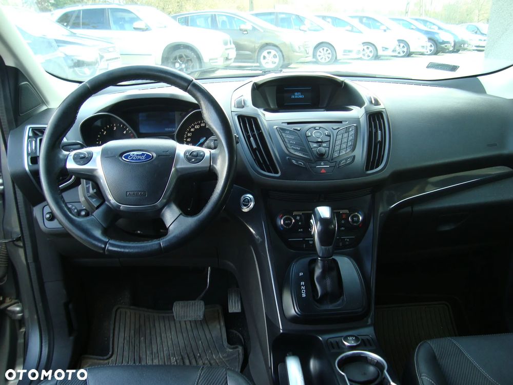 Ford Kuga - 10