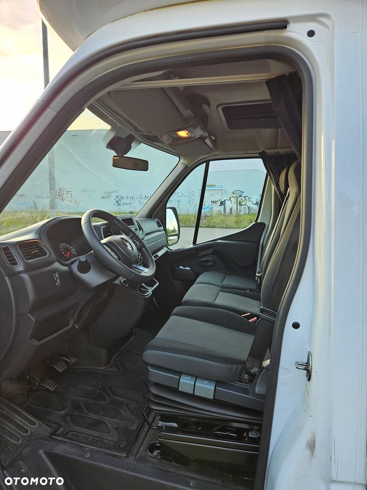 Renault Master - 15