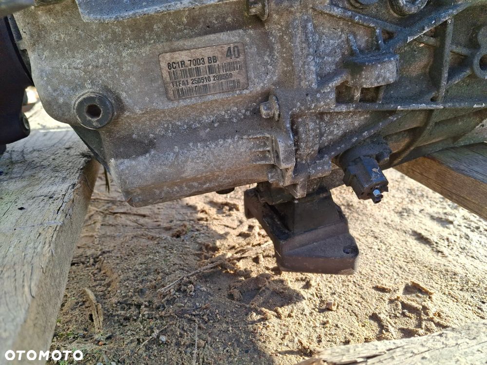 Skrzynia Ford Transit 2,4TDCI 8C1R7003BB Tył z Niemiec - 6
