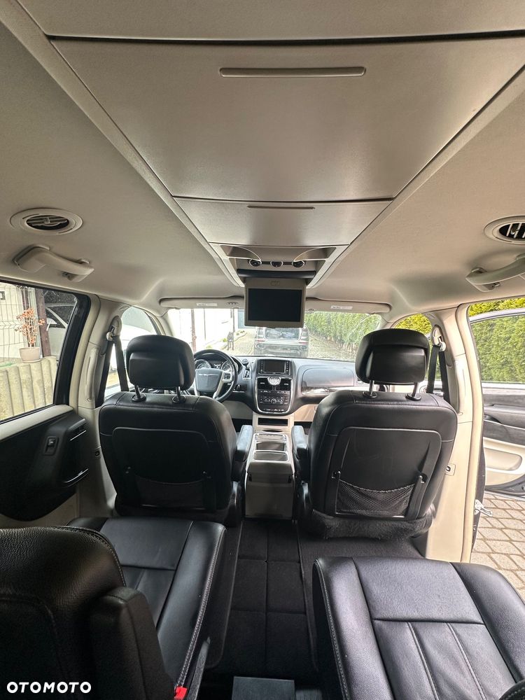 Chrysler Town & Country 3.6 Touring - 11