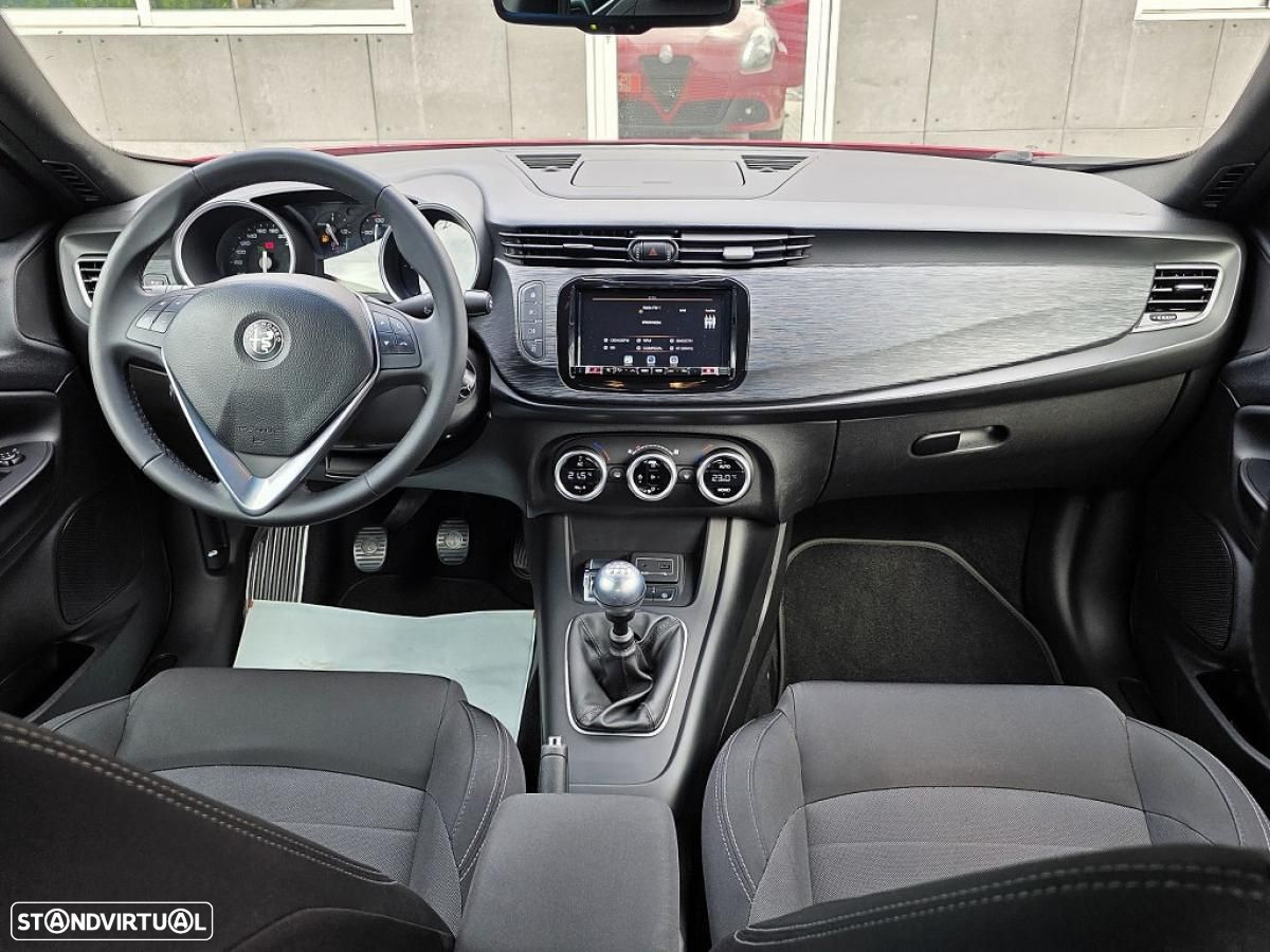 Alfa Romeo Giulietta 1.6 JTDm Super J18 - 28