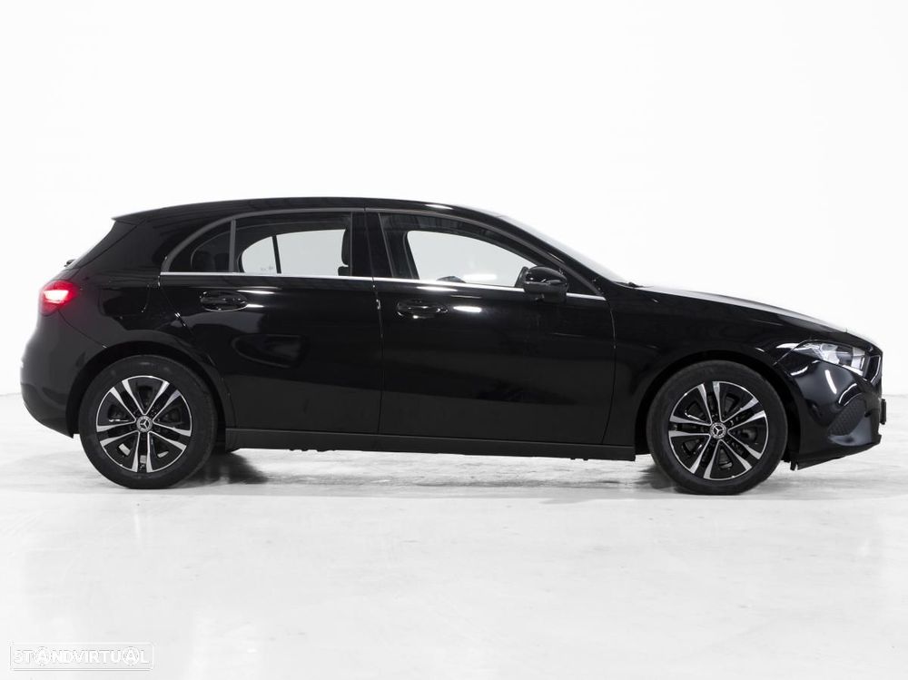 Mercedes-Benz A 250 e - 3