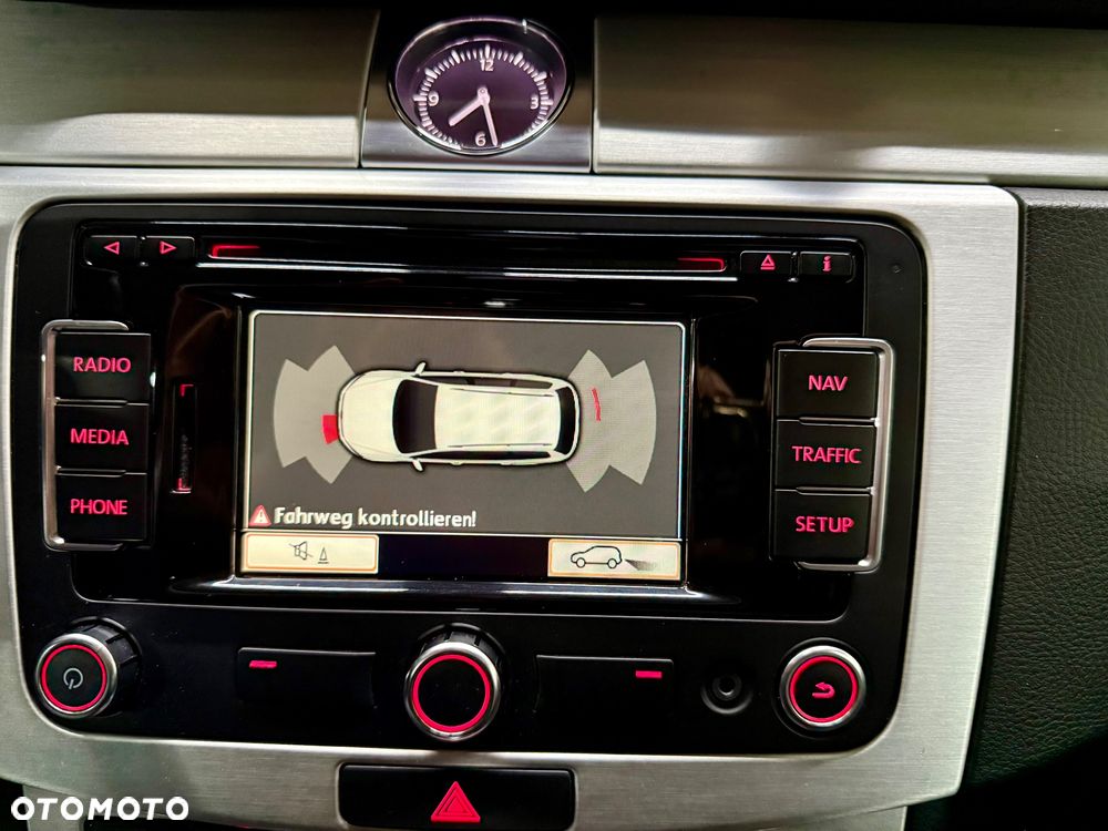 Volkswagen Passat 2.0 TDI Highline DSG - 19