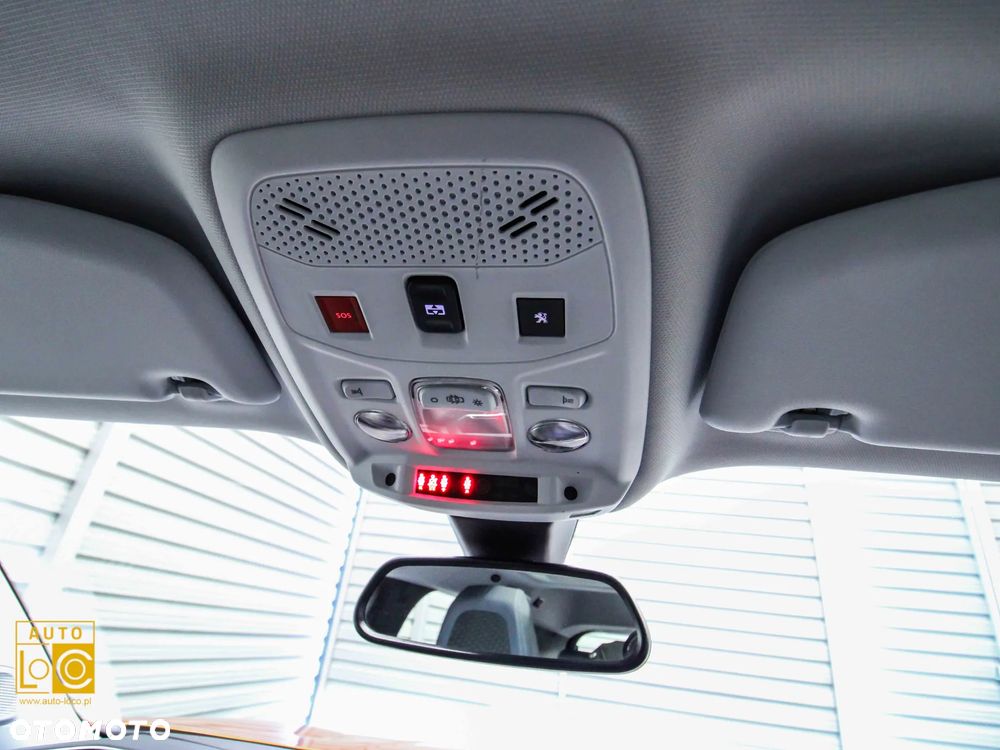 Peugeot 2008 PureTech 100 Stop&Start Allure - 33