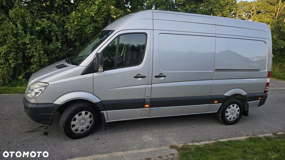 Mercedes-Benz Sprinter - 4