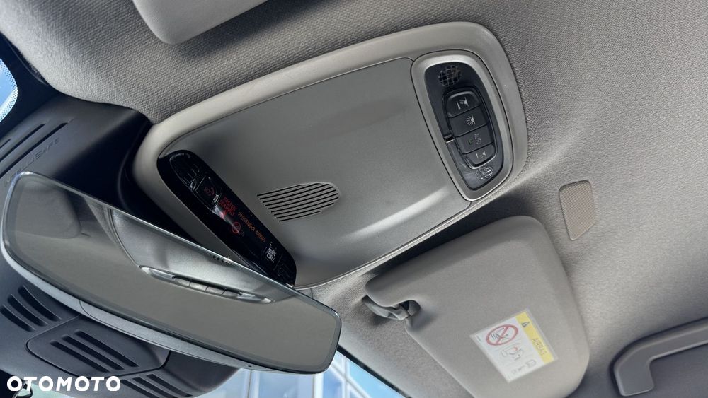 Volvo XC 40 - 33