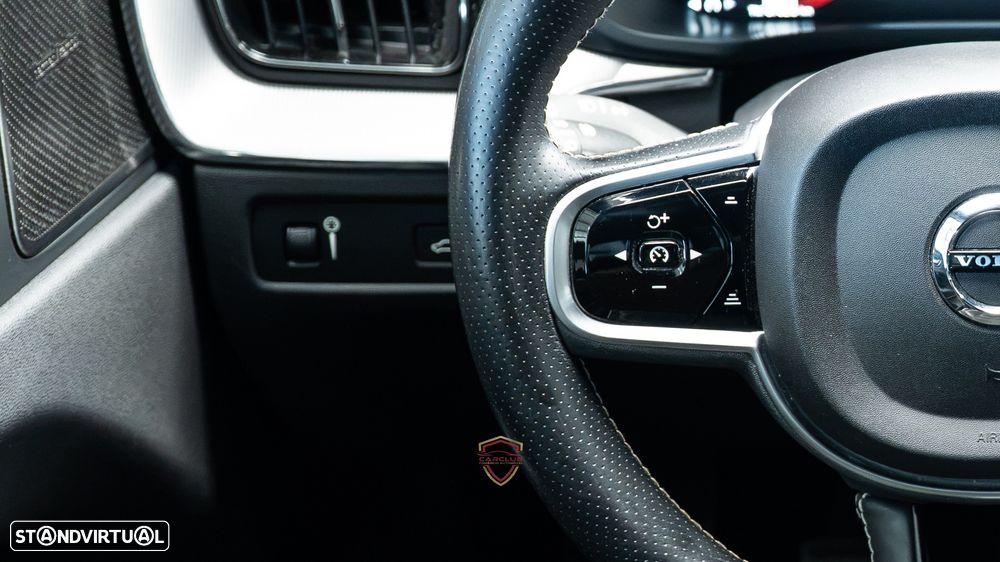Volvo XC 60 D4 AWD RDesign - 26
