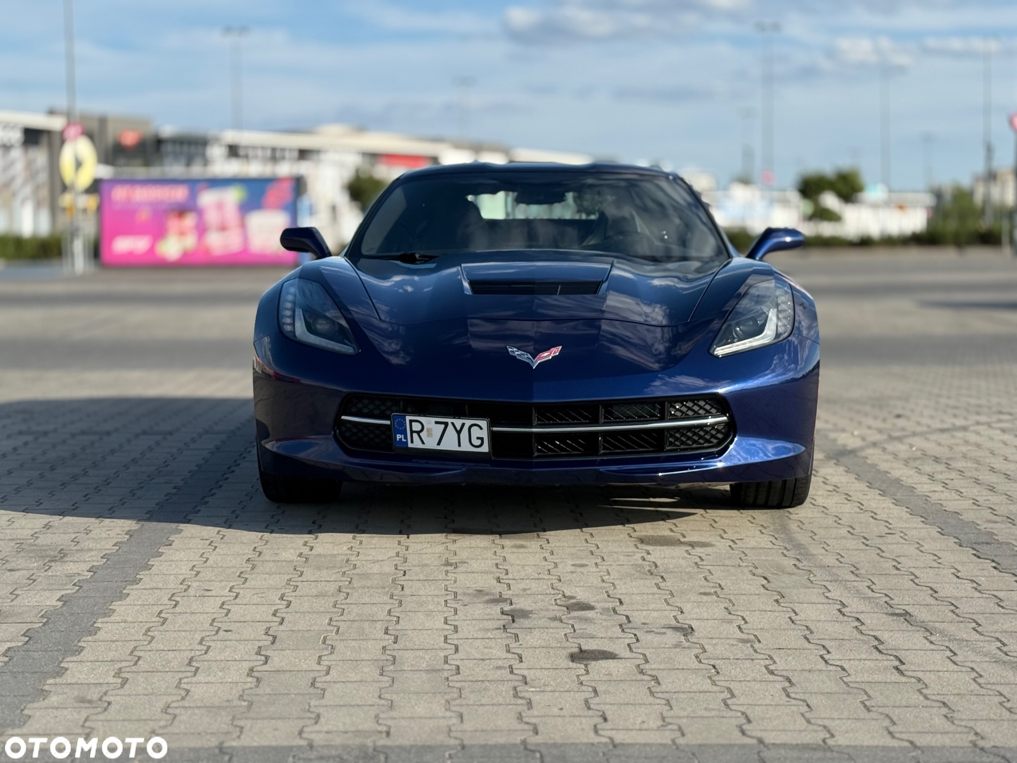 Chevrolet Corvette - 2