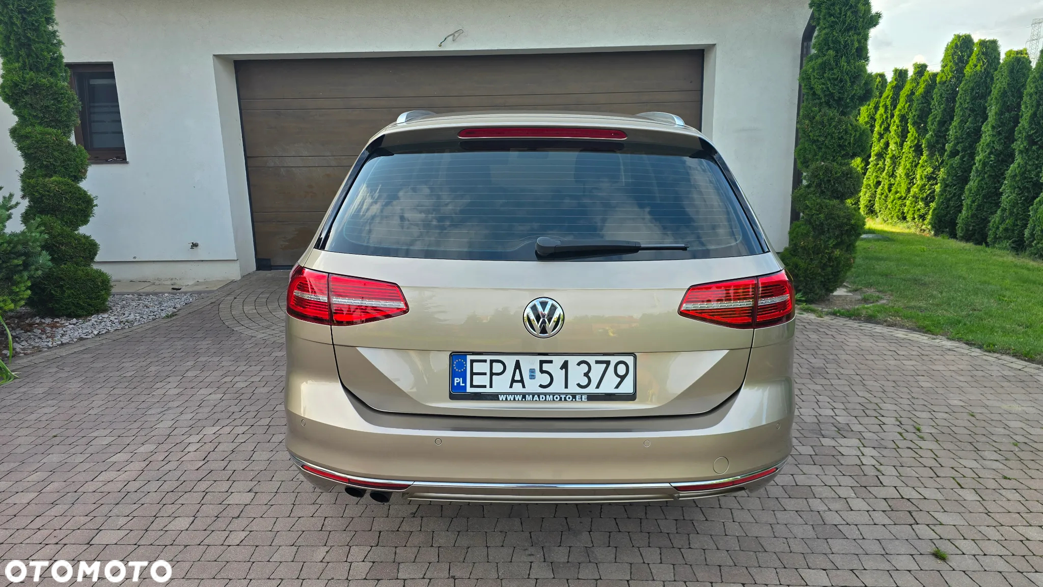 Volkswagen Passat - 8