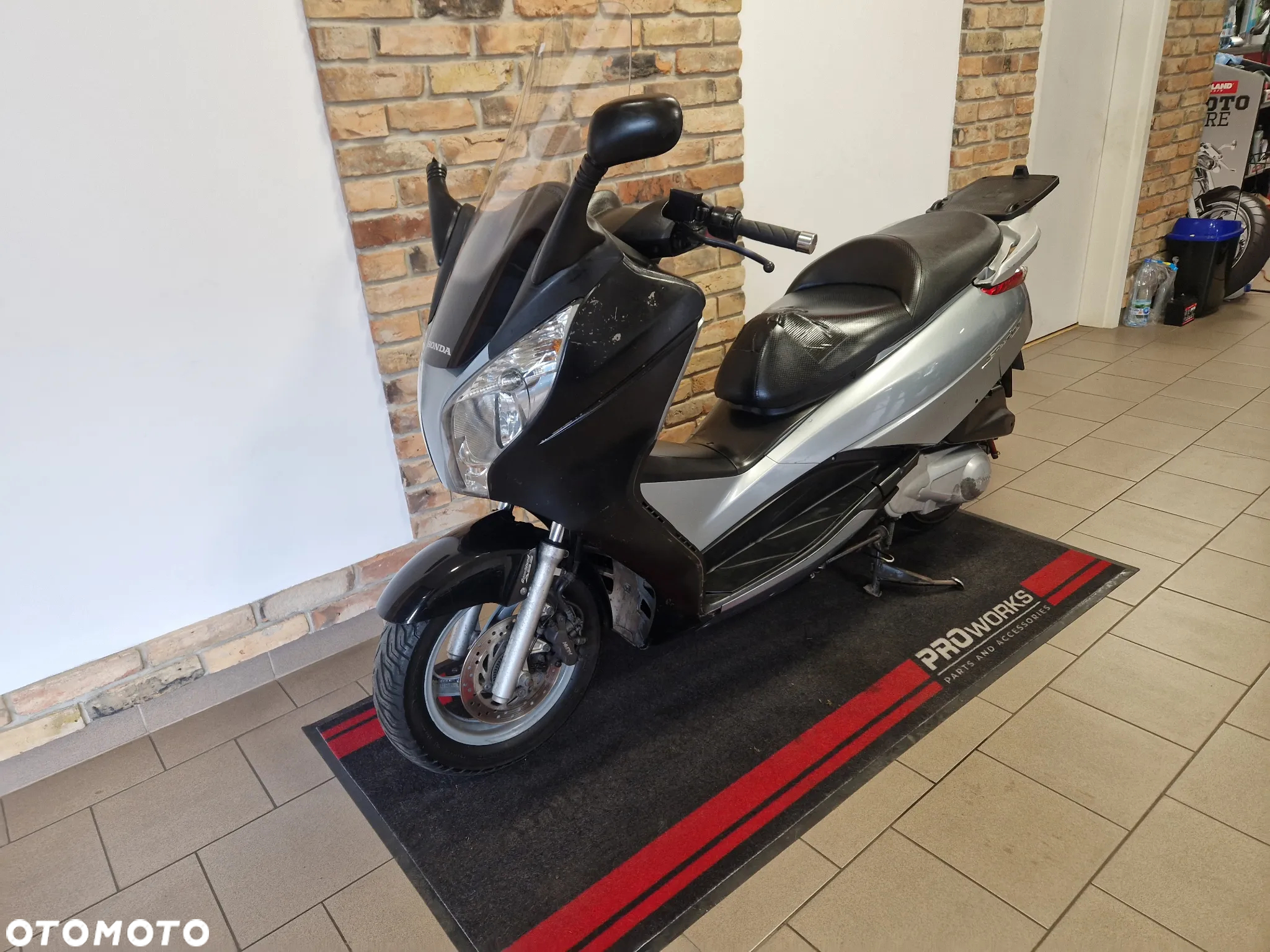 Honda FES - 9