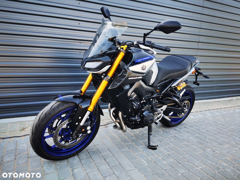 Yamaha MT - 4