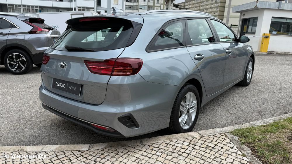 Kia Ceed SW 1.6 CRDi SX - 4