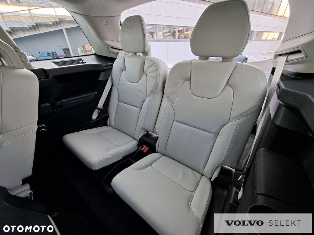 Volvo XC 90 - 12