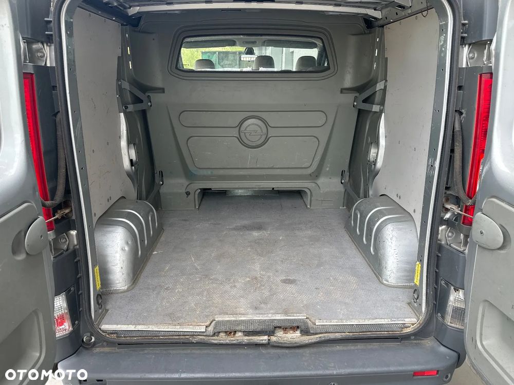 Opel VIVARO - 25