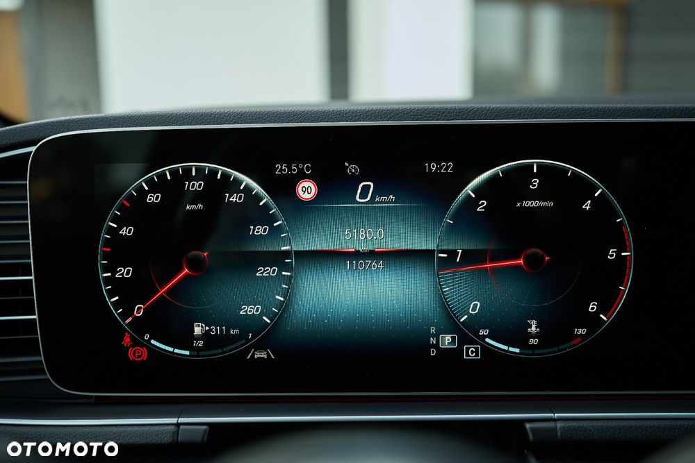Mercedes-Benz GLE 300 d 4-Matic - 37