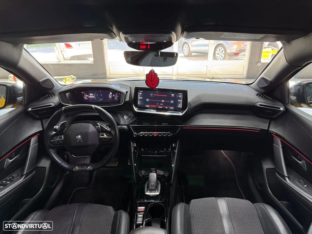 Peugeot 208 1.2 PureTech GT Line EAT8 - 11