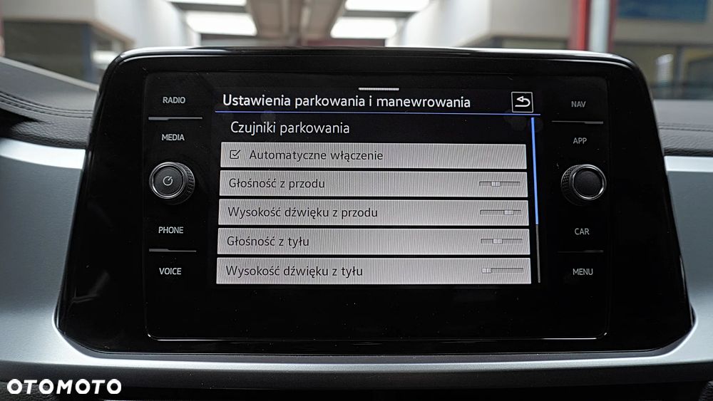 Volkswagen T-Roc ver-1-5-tsi-life - 24