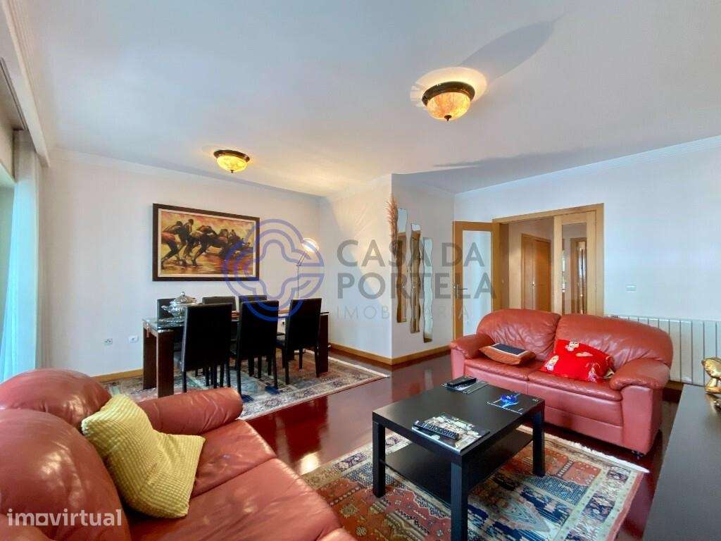 Apartamento T2 mobilado em condomínio fechado de luxo no centro do Por - Grande imagem: 2/43