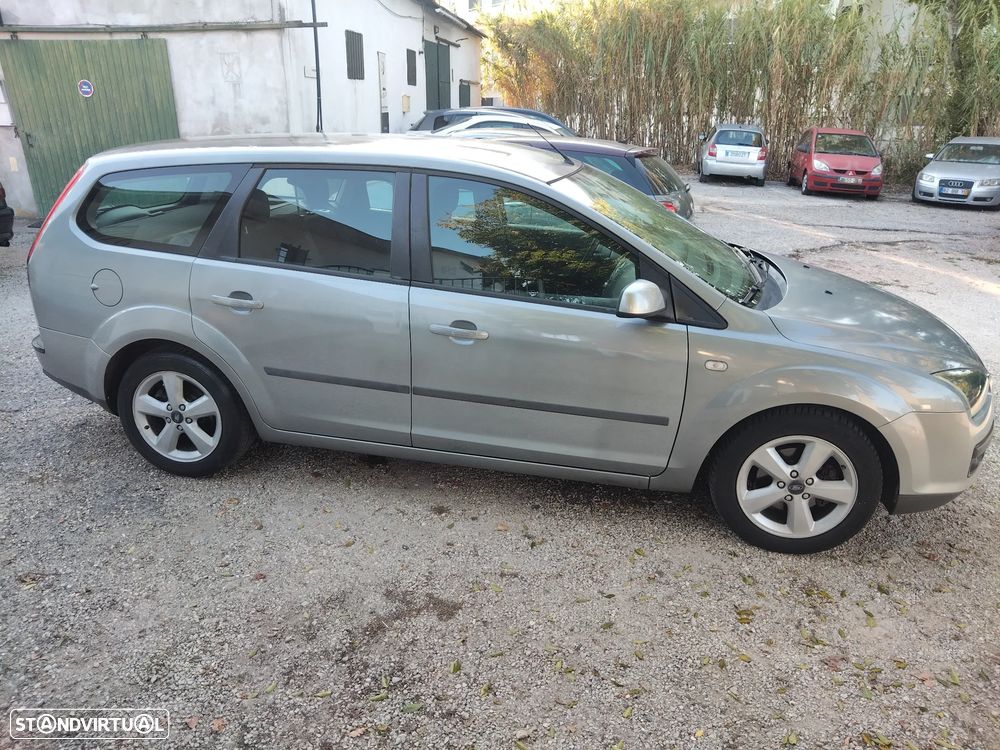 Ford Focus SW 1.4 Connection - 2
