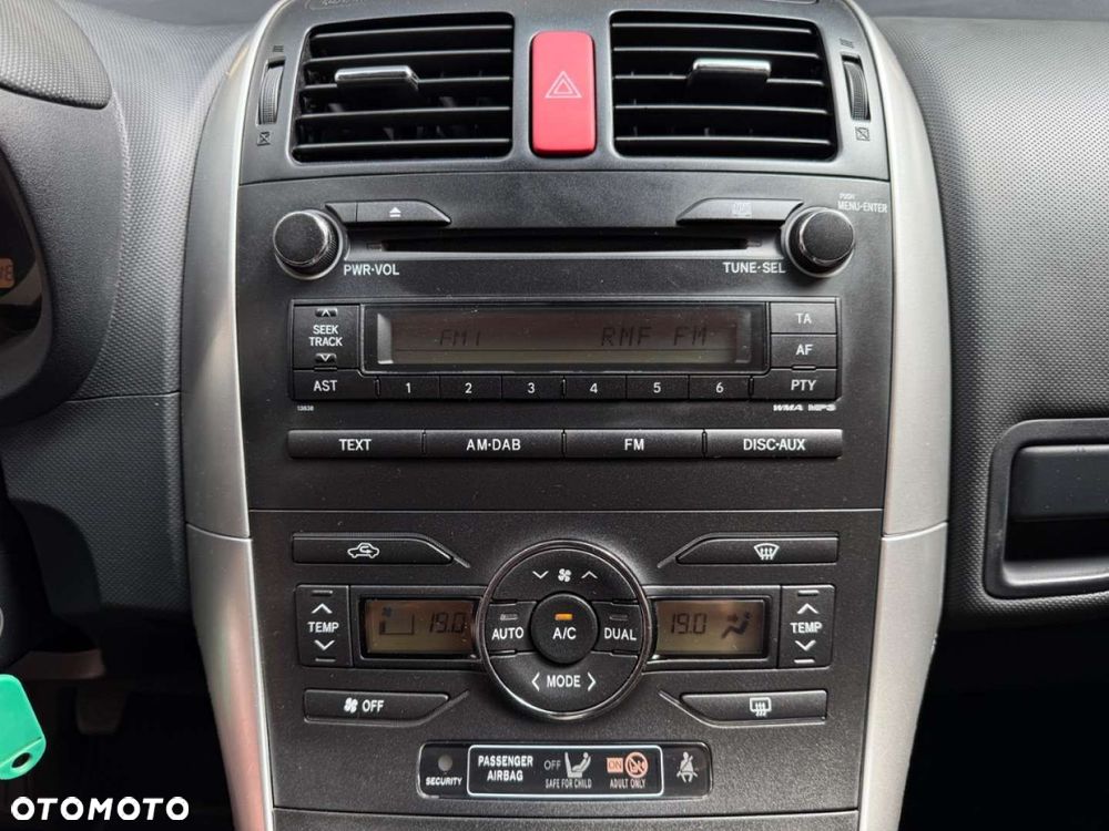 Toyota Auris - 27
