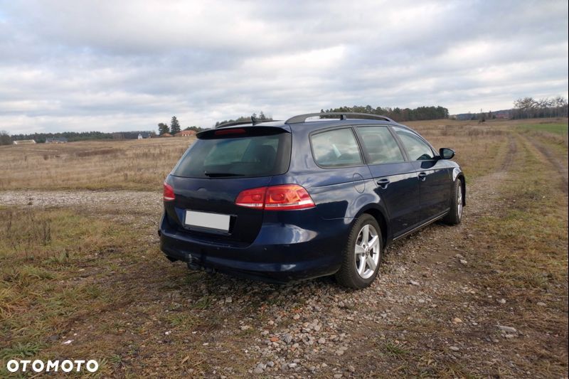Volkswagen Passat - 4