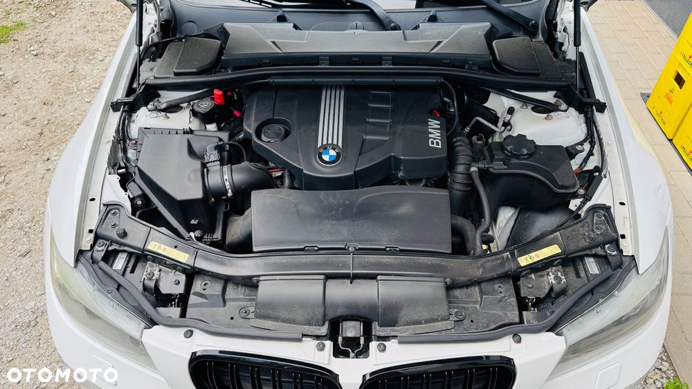 BMW Seria 3 320d - 16