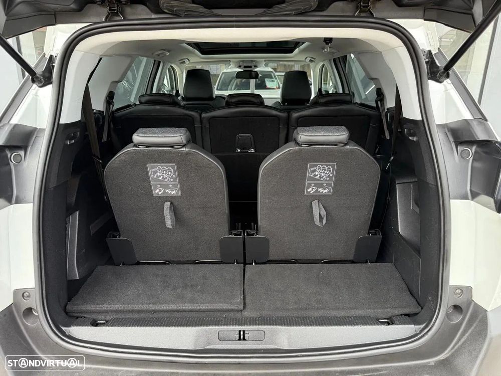 Peugeot 5008 1.5 BlueHDi Allure EAT8 - 18