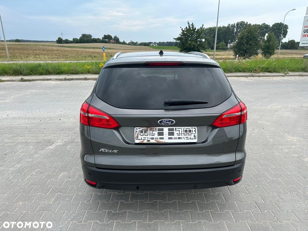 Ford Focus 1.5 TDCi Titanium ASS - 6