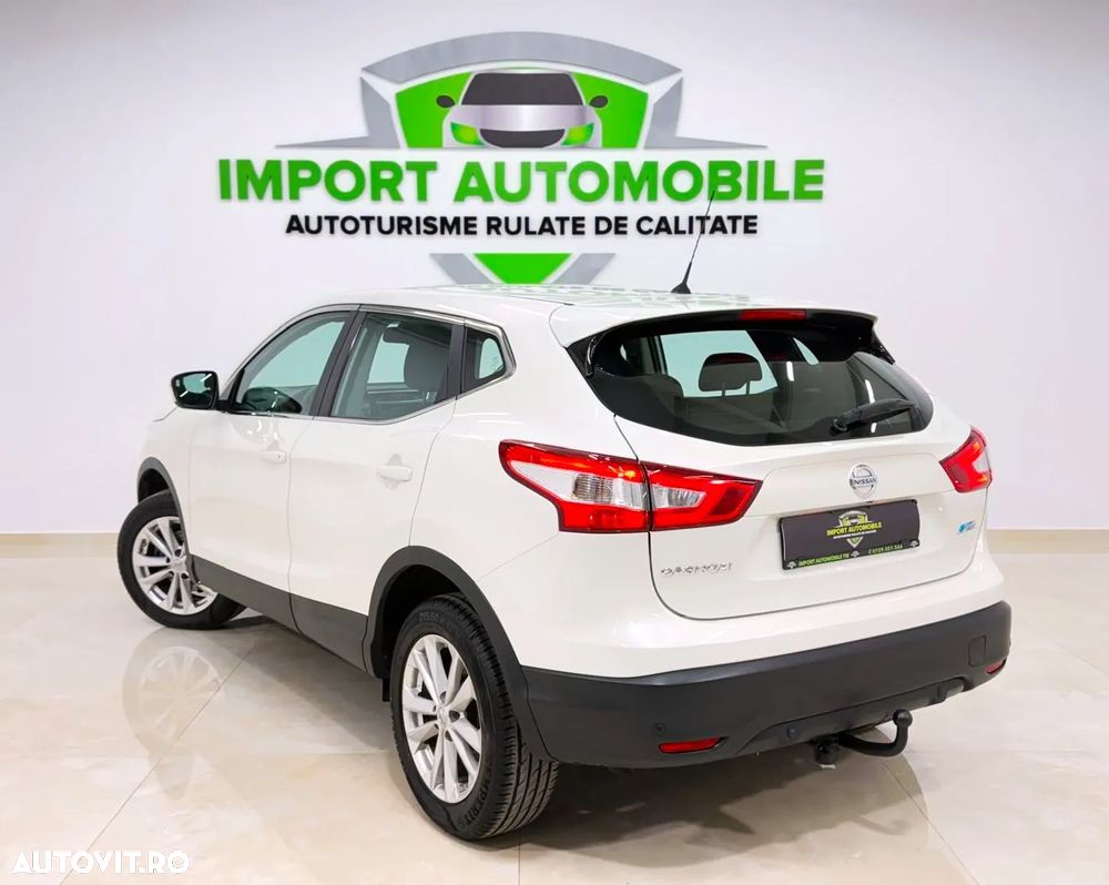 Nissan Qashqai 1.6 DCI N-Connecta - 15