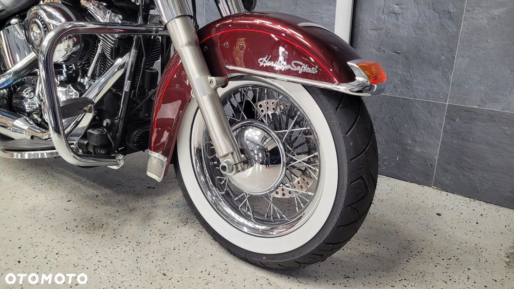 Harley-Davidson Softail Heritage Classic - 15